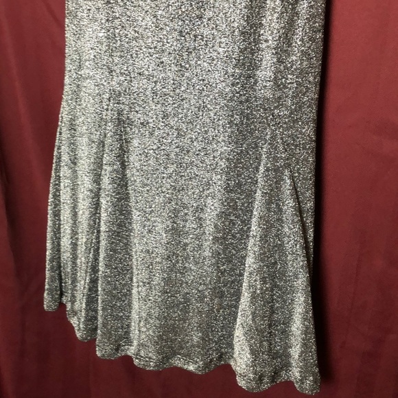 FORMAL DRESS - Picture 2 of 5